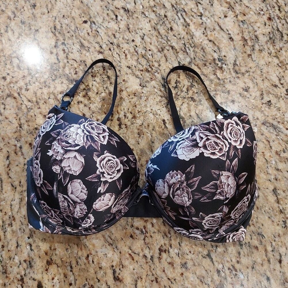 Victoria’s Secret Very Sexy O Ring Push Up Bra Women Sz 32DDD Black Satin Roses